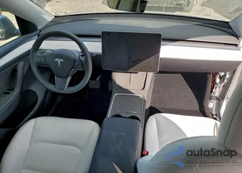 2024 Tesla Model Y from USA, damaged, VIN 7SAYGDEE9RA301150